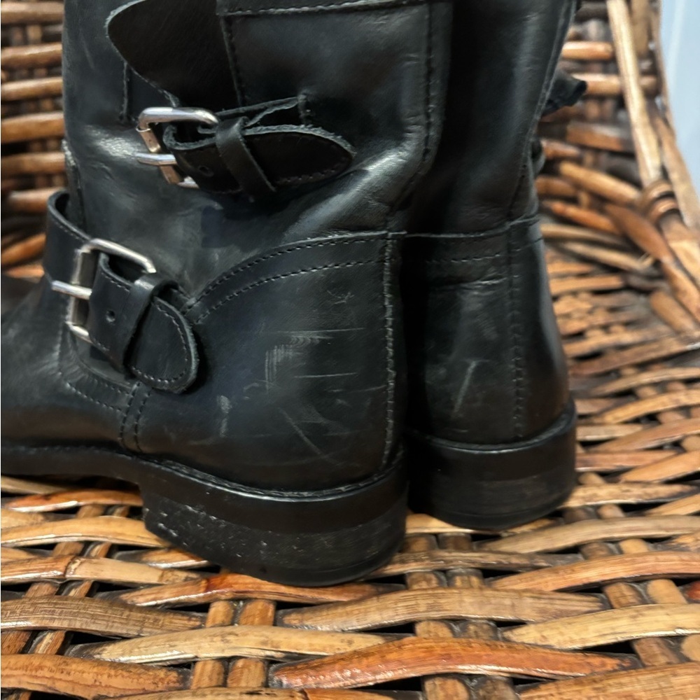 Steve Madden Women's Cain Buckle Booties Black Leather in size 7 - Picture 14 of 15